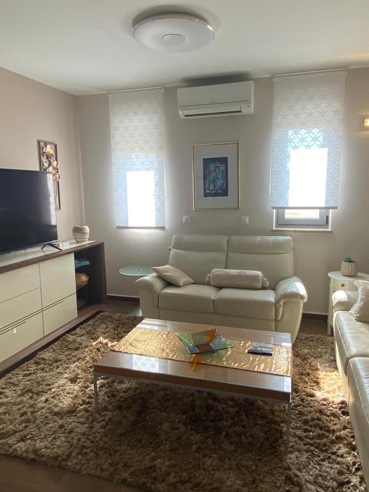 Apartments Luana With Private Jacuzzi Задар Екстер'єр фото